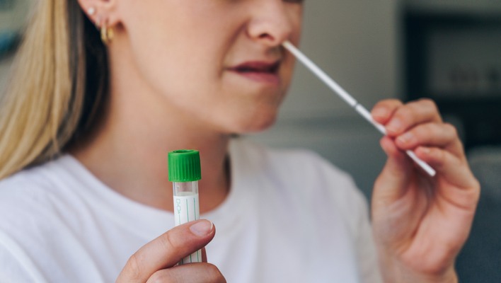 FDA Approves First Covid-19, Flu Test With Home-collected Samples